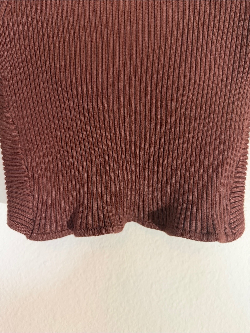 Abercrombie & Fitch Ribbed Twist-Front Crop Top - Chocolate Brown - Picture 5 of 6
